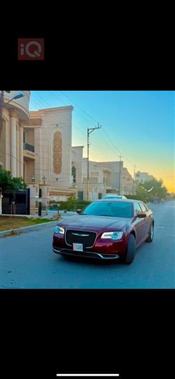 کرایسلەر 300